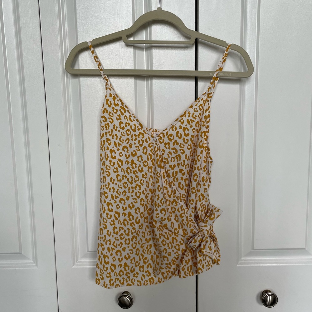 Blu Pepper cheetah print top, never worn